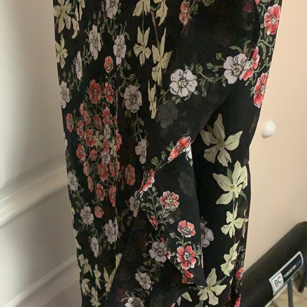 Black dress - Picture 3 of 3